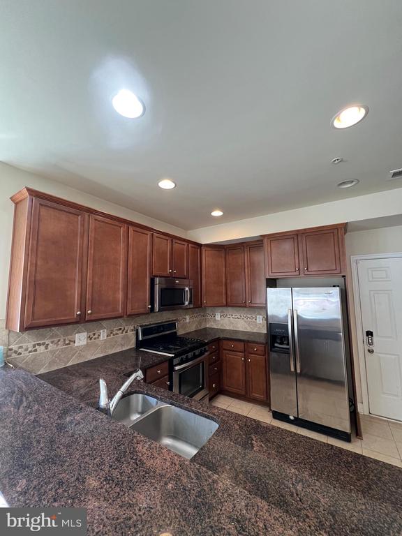 19400 BUCKINGHAM WAY Unit: 19400