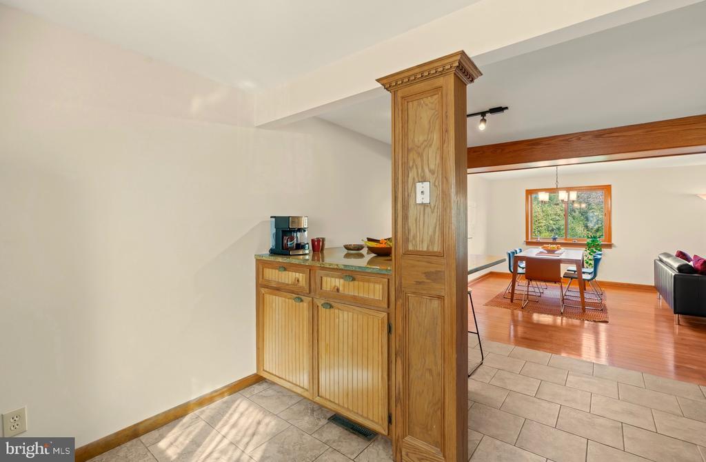 9931 LAKE LANDING ROAD