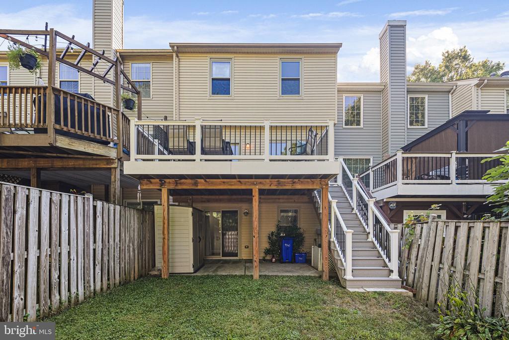 9565 WHITE PILLAR TERRACE