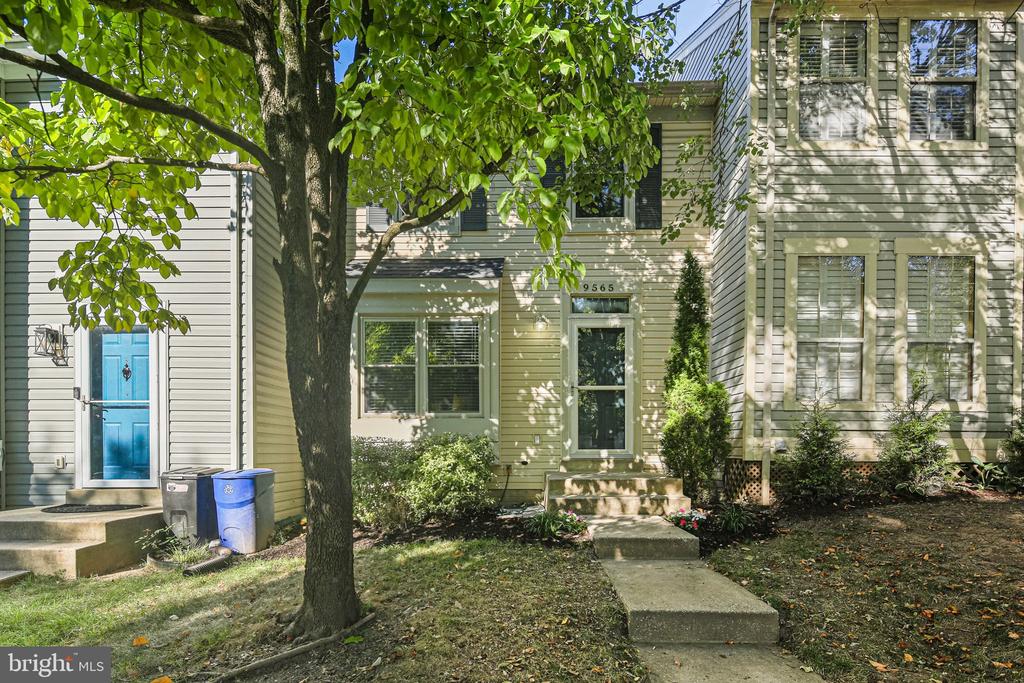 9565 WHITE PILLAR TERRACE