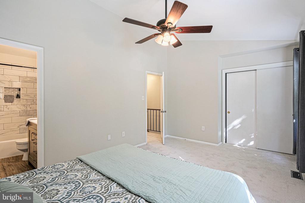 9565 WHITE PILLAR TERRACE