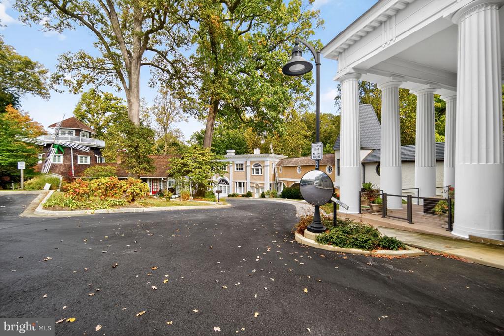 2701 HUME DRIVE Unit: 900