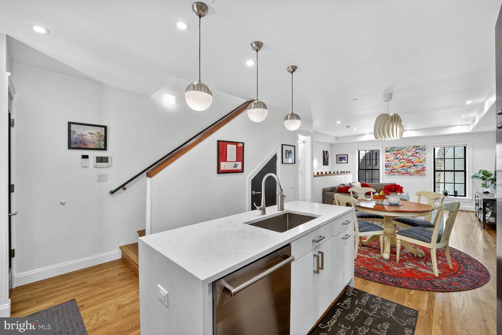 2701 HUME DRIVE Unit: 900