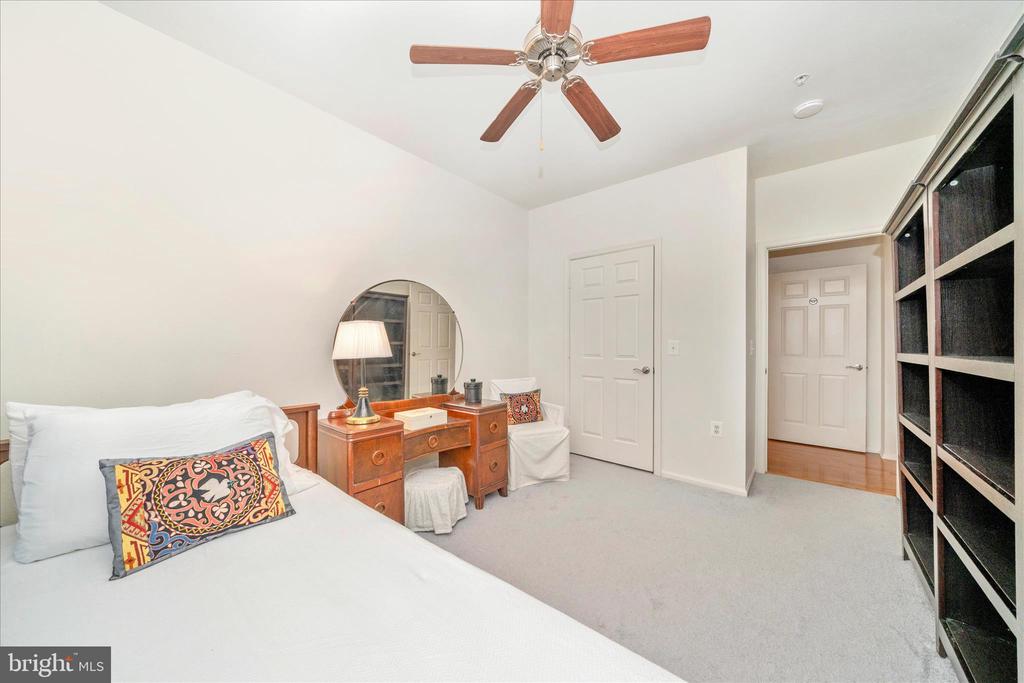 11750 OLD GEORGETOWN ROAD Unit: 2328