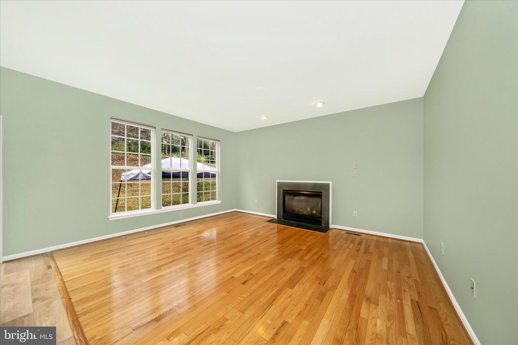 19316 MOON RIDGE DRIVE