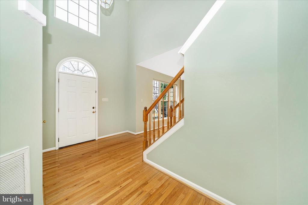 19316 MOON RIDGE DRIVE