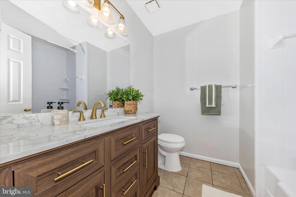 19086 HIGHSTREAM DRIVE Unit: 766