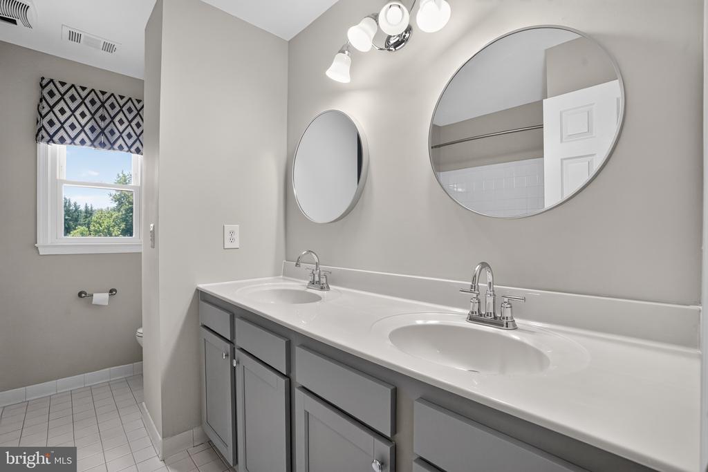 11824 MORNING STAR DRIVE