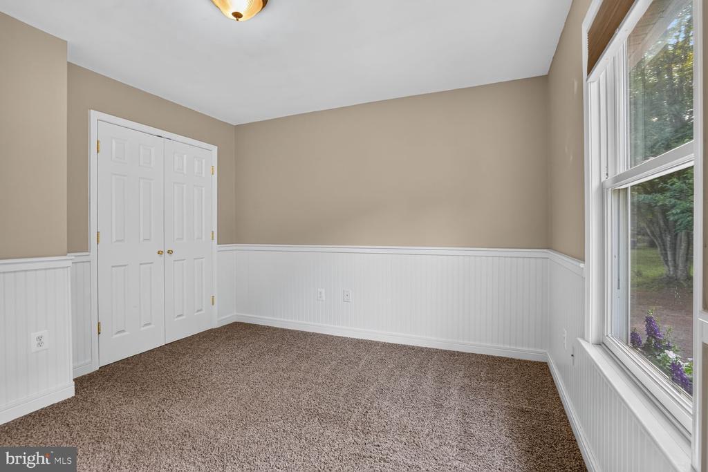 9427 BEALE LANE