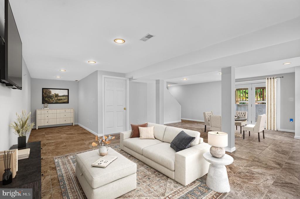9427 BEALE LANE