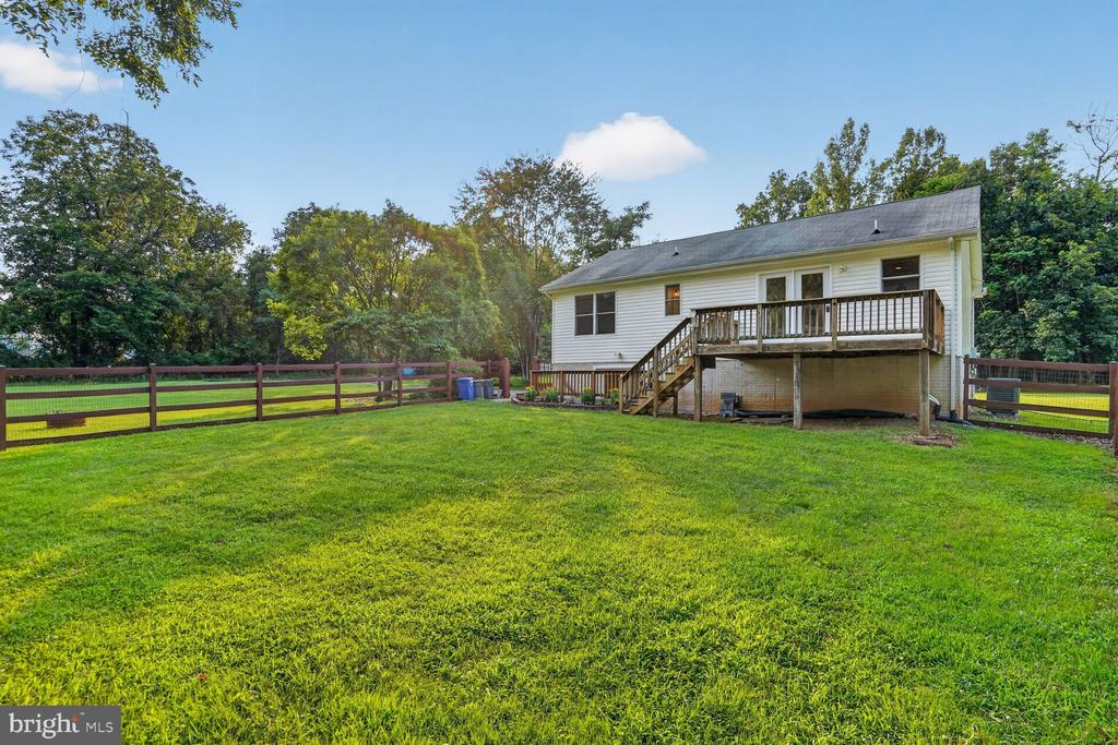 9427 BEALE LANE
