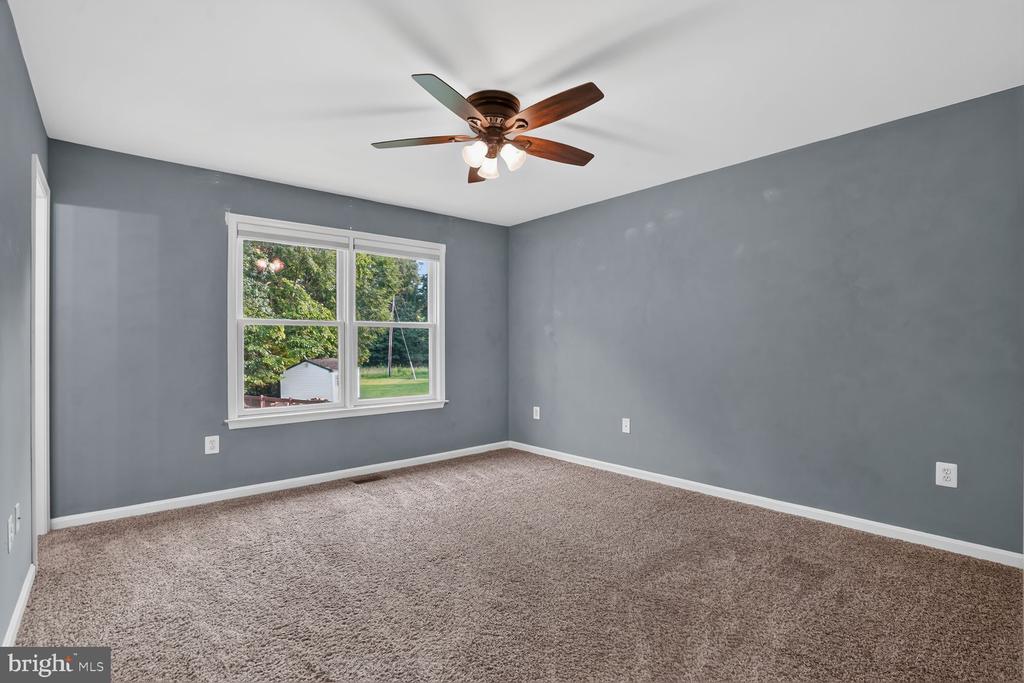 9427 BEALE LANE