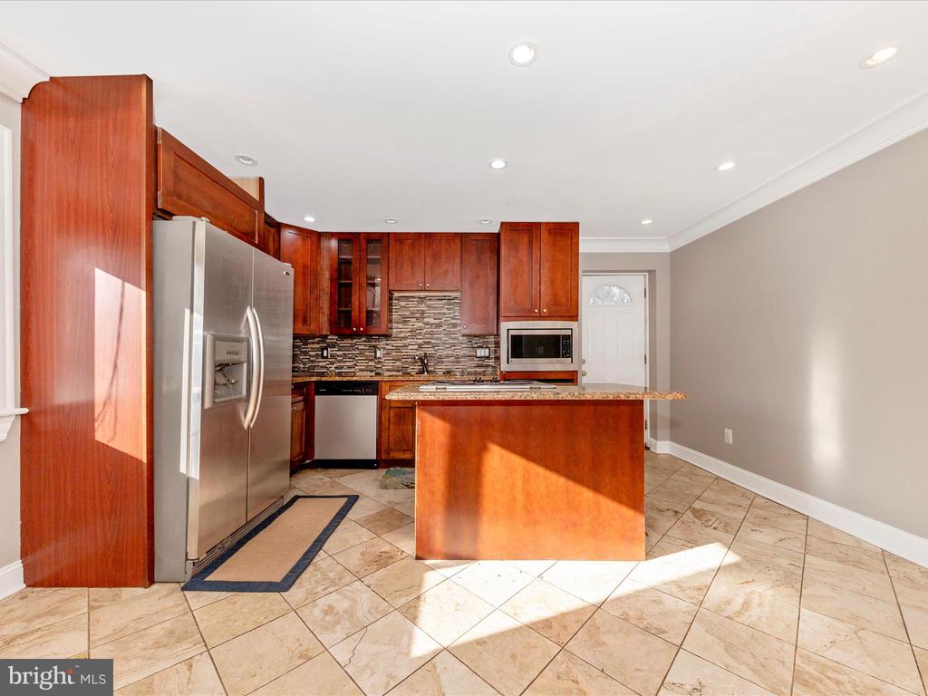 4704 GLOUCESTER ROAD