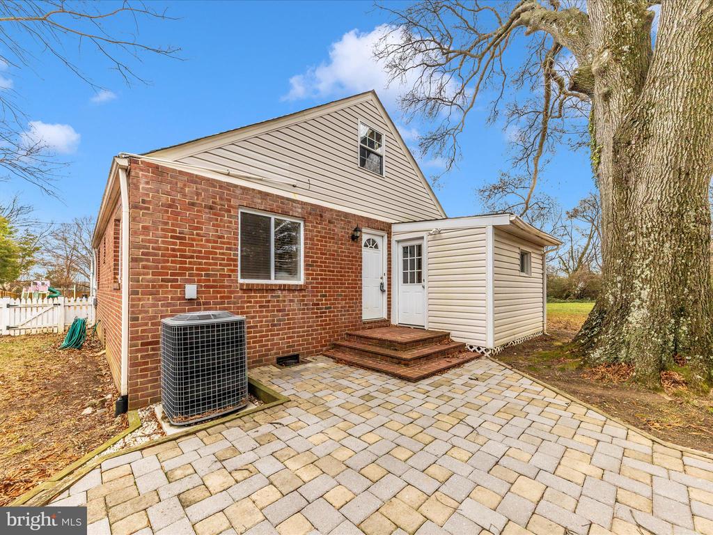 4704 GLOUCESTER ROAD