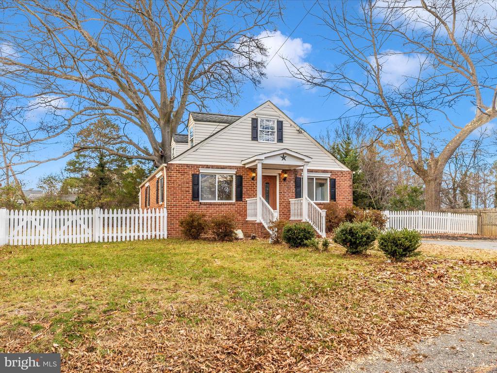 4704 GLOUCESTER ROAD