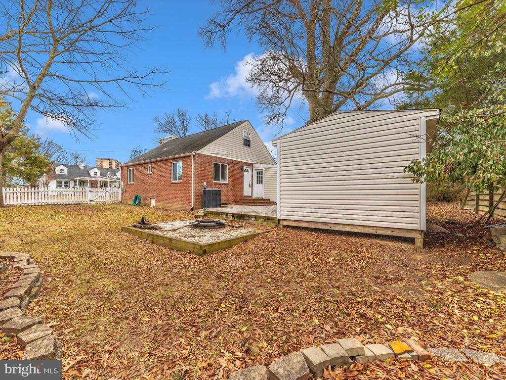 4704 GLOUCESTER ROAD
