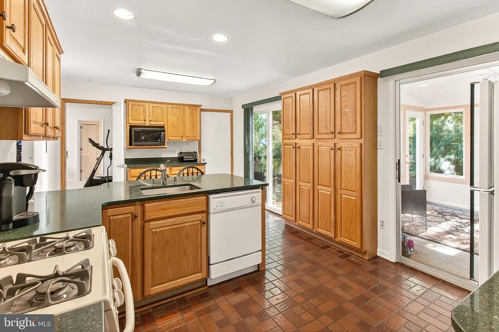 2301 ROSEDOWN DRIVE