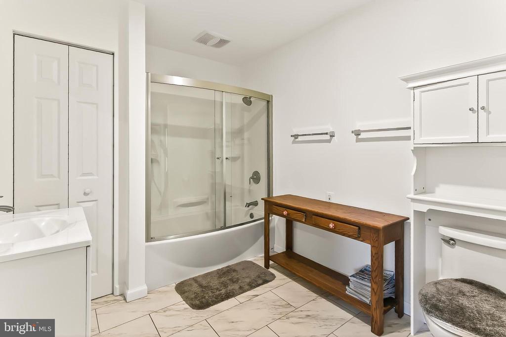 2301 ROSEDOWN DRIVE