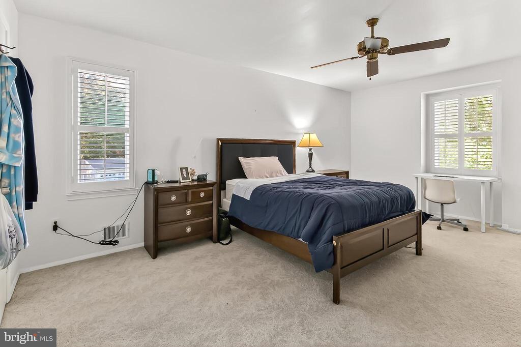 2301 ROSEDOWN DRIVE