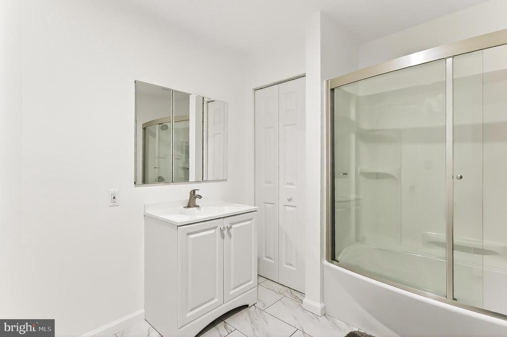 2301 ROSEDOWN DRIVE