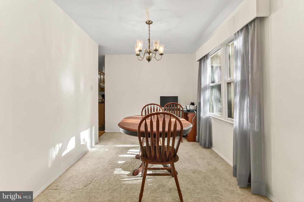 2301 ROSEDOWN DRIVE