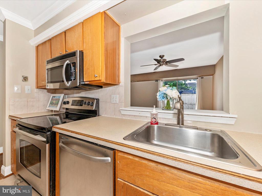 231 COVENTRY SQUARE Unit: 231
