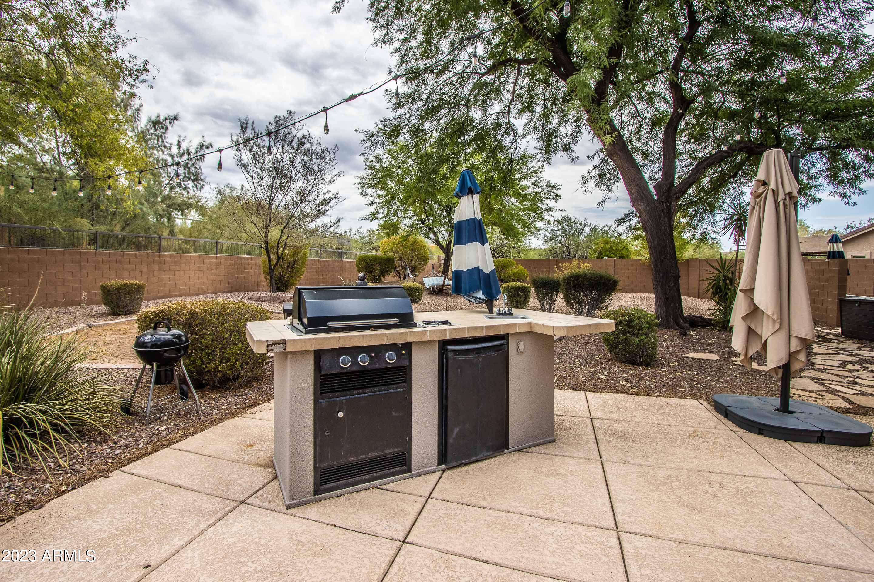 7754 E REGINA Circle