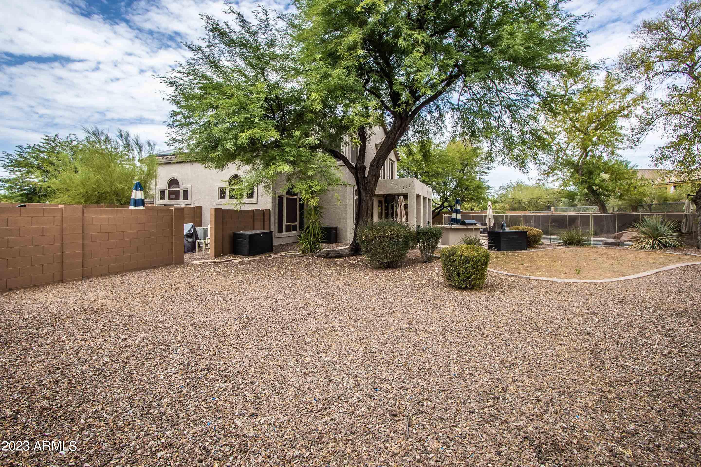 7754 E REGINA Circle
