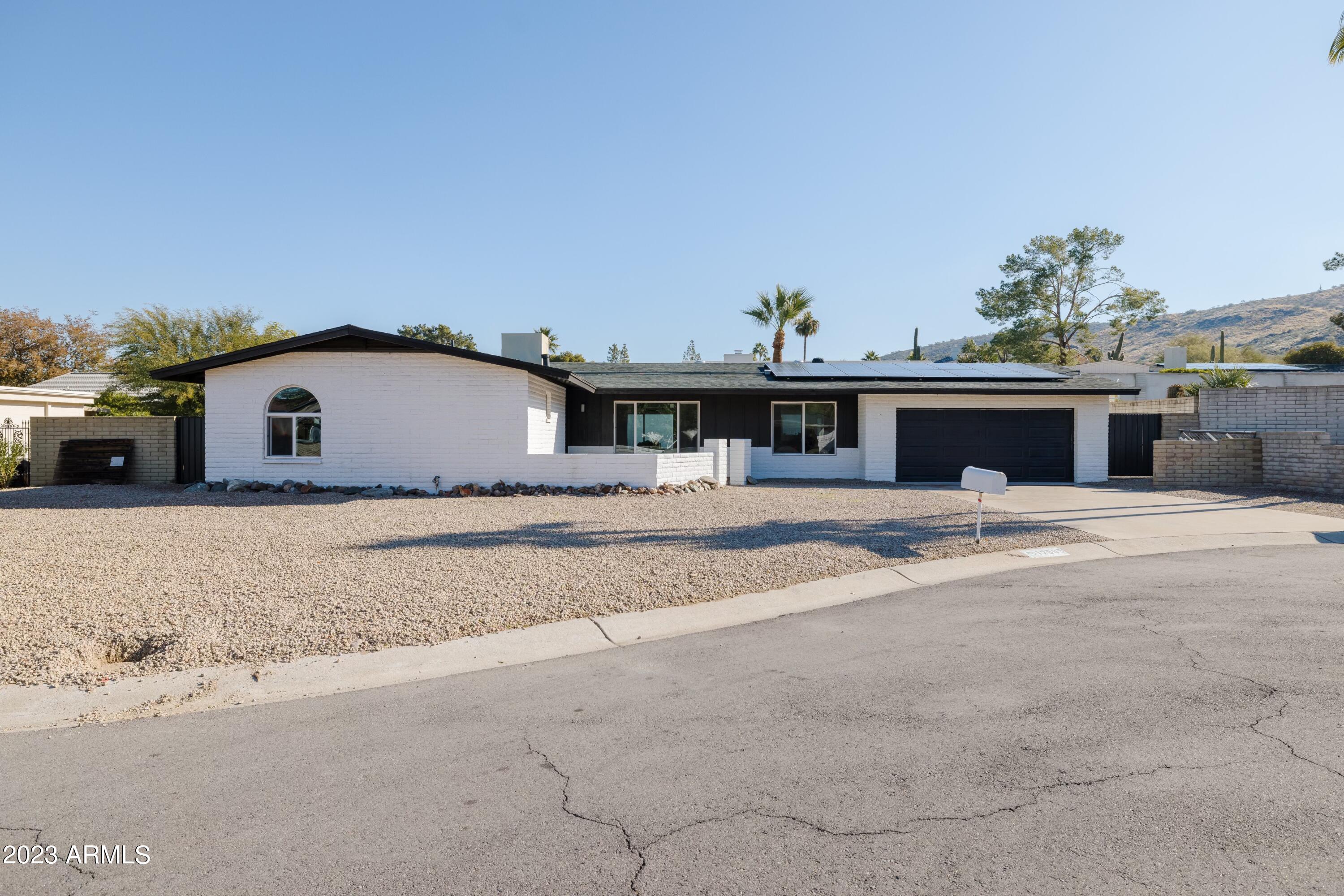 12805 N 15TH Drive