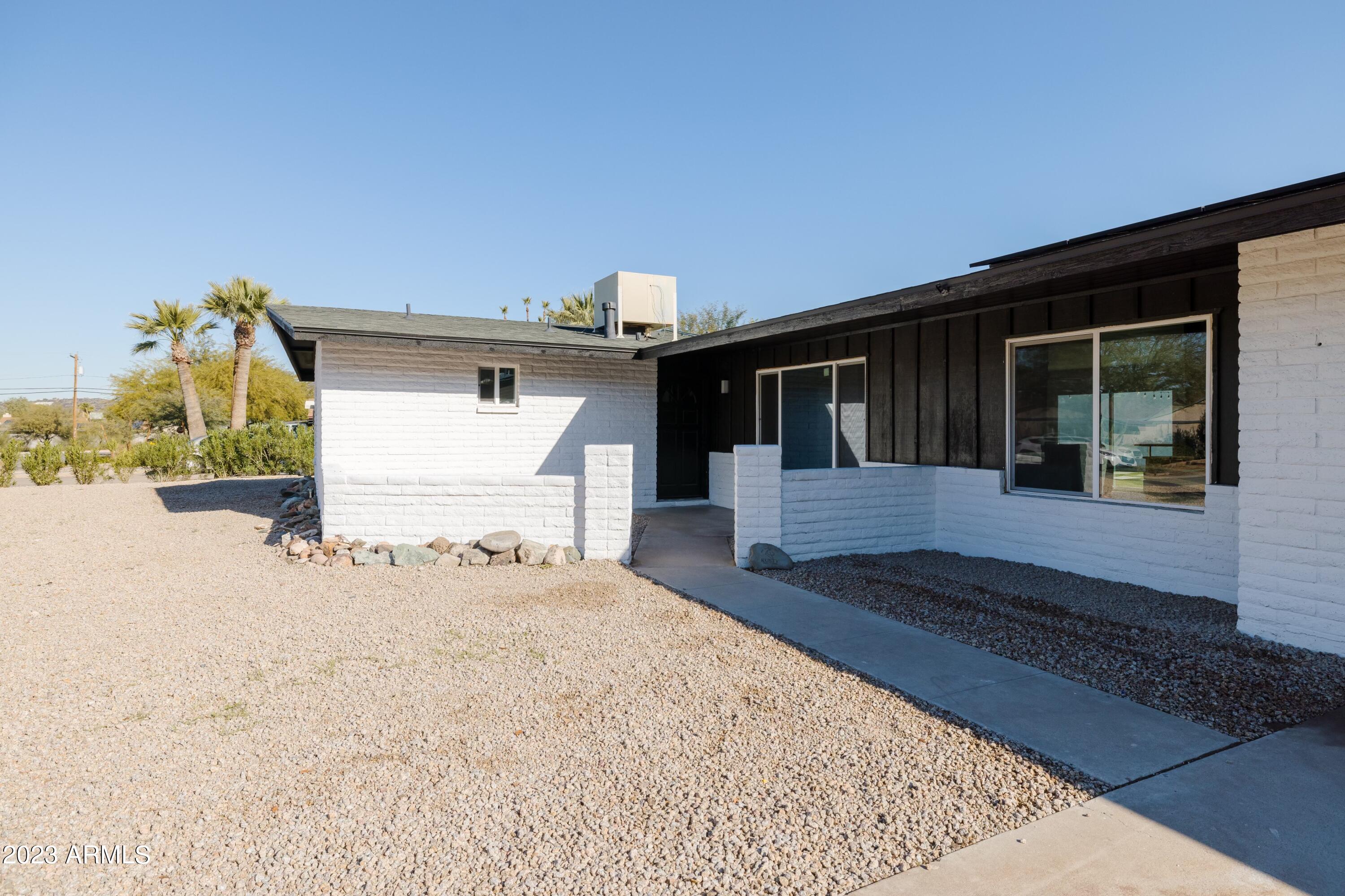 12805 N 15TH Drive