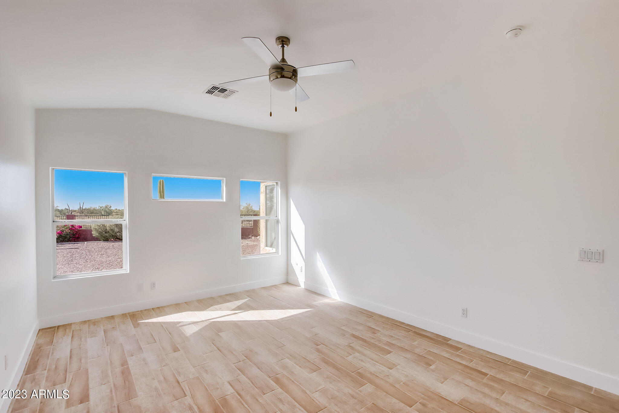 9273 E Rainier Drive