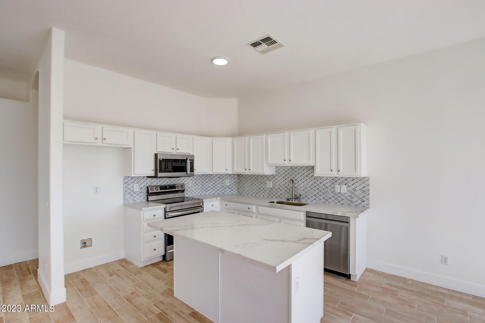 9273 E Rainier Drive