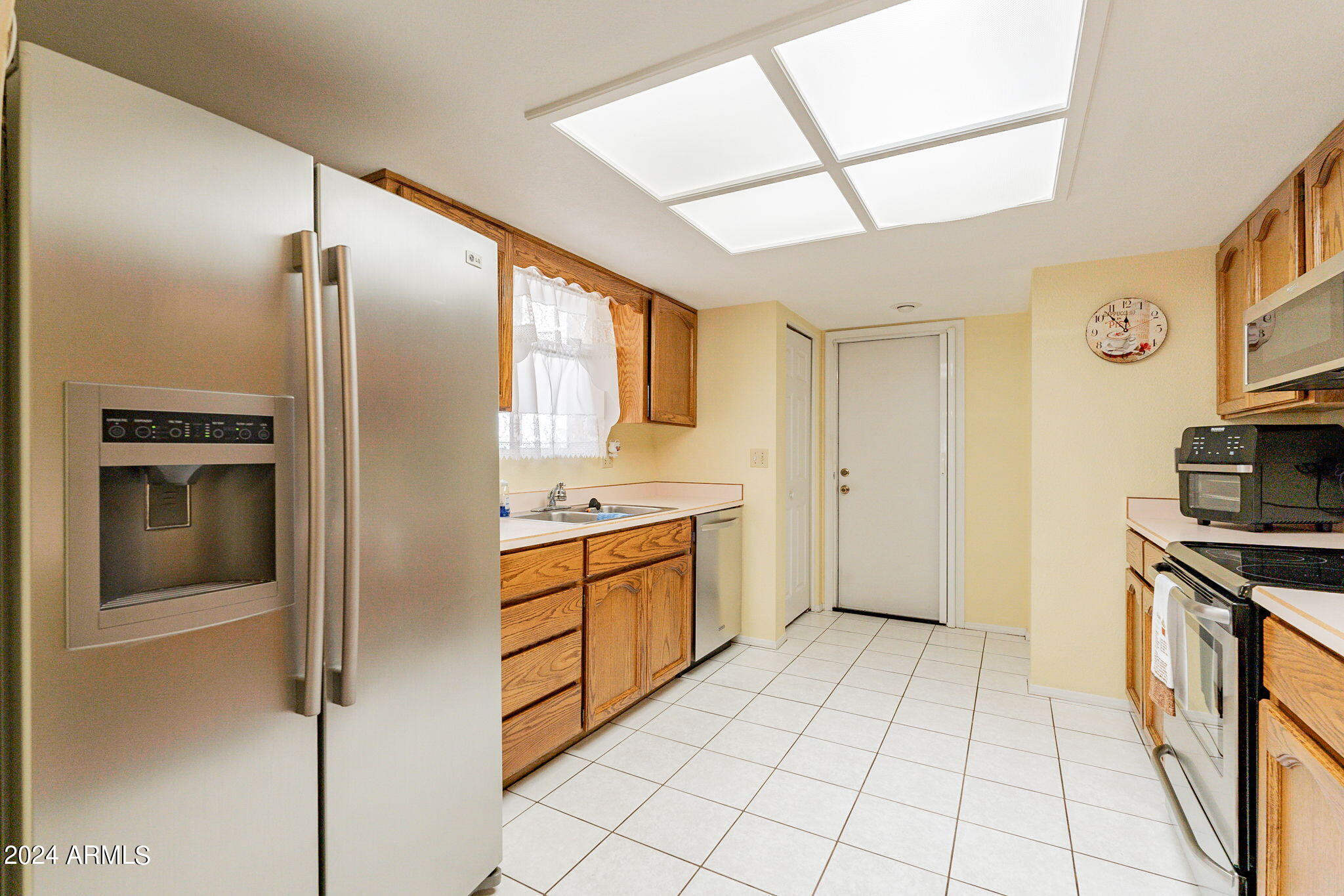 3345 E UNIVERSITY Drive, 69