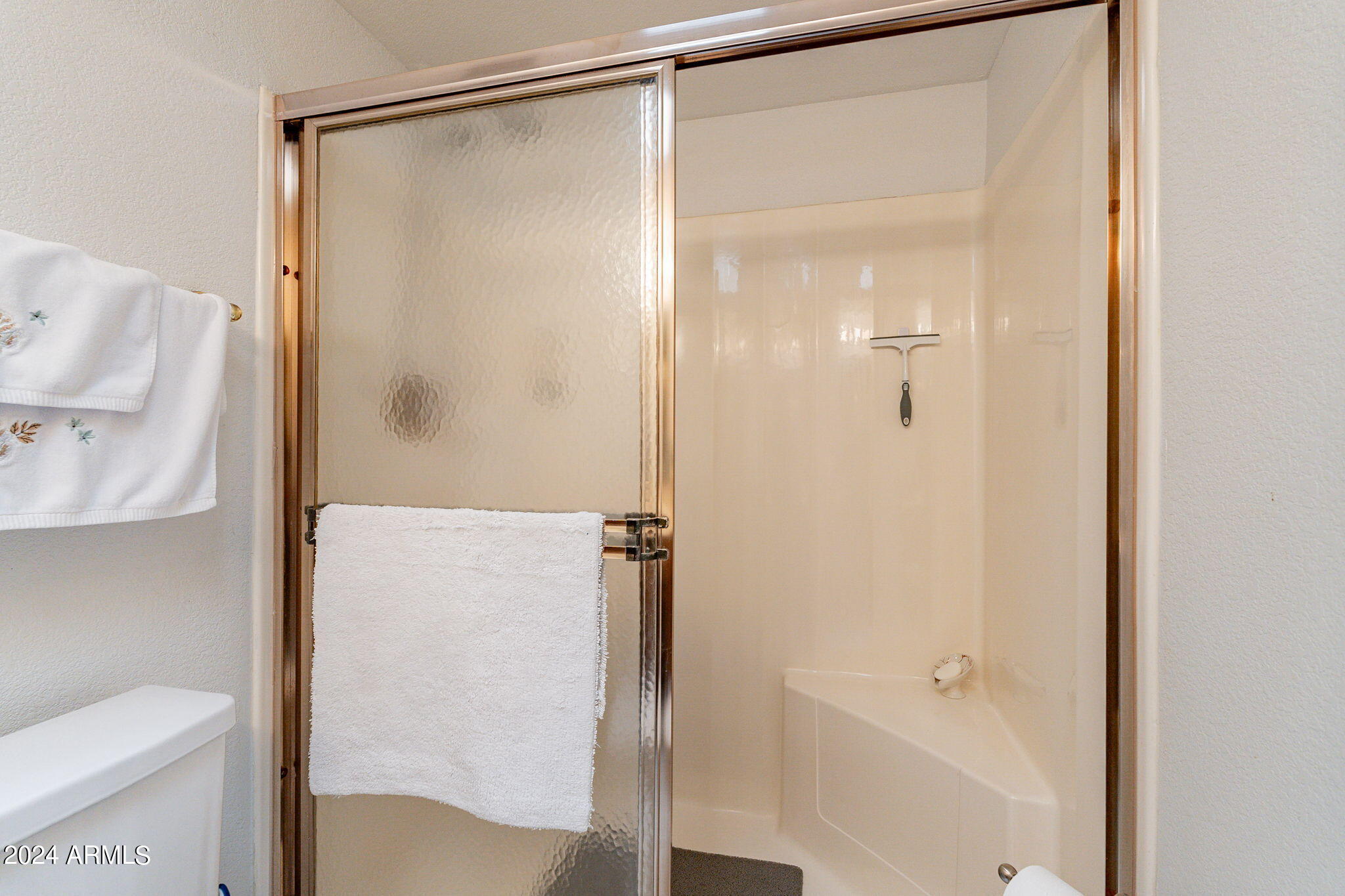 3345 E UNIVERSITY Drive, 69