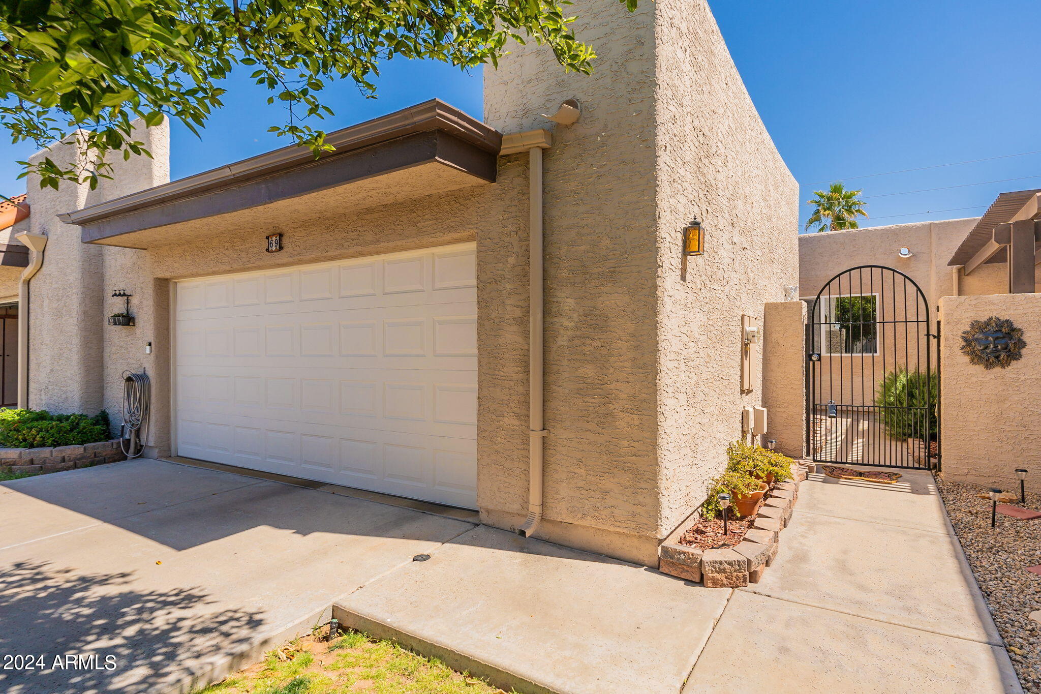 3345 E UNIVERSITY Drive, 69