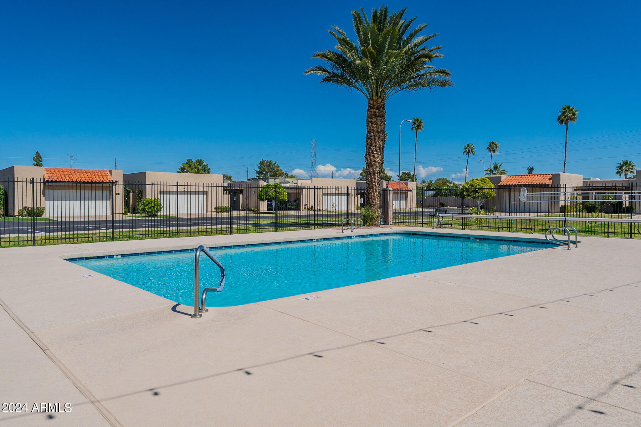 3345 E UNIVERSITY Drive, 69