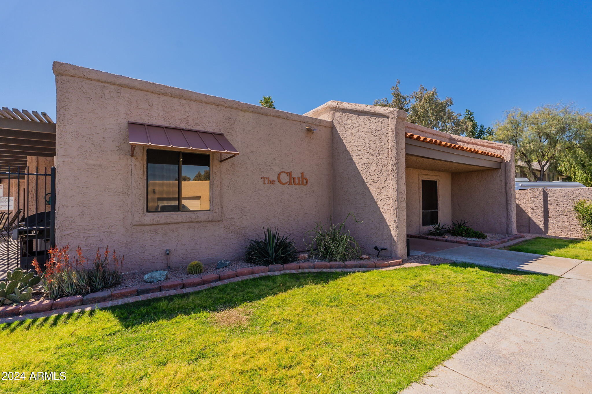 3345 E UNIVERSITY Drive, 69