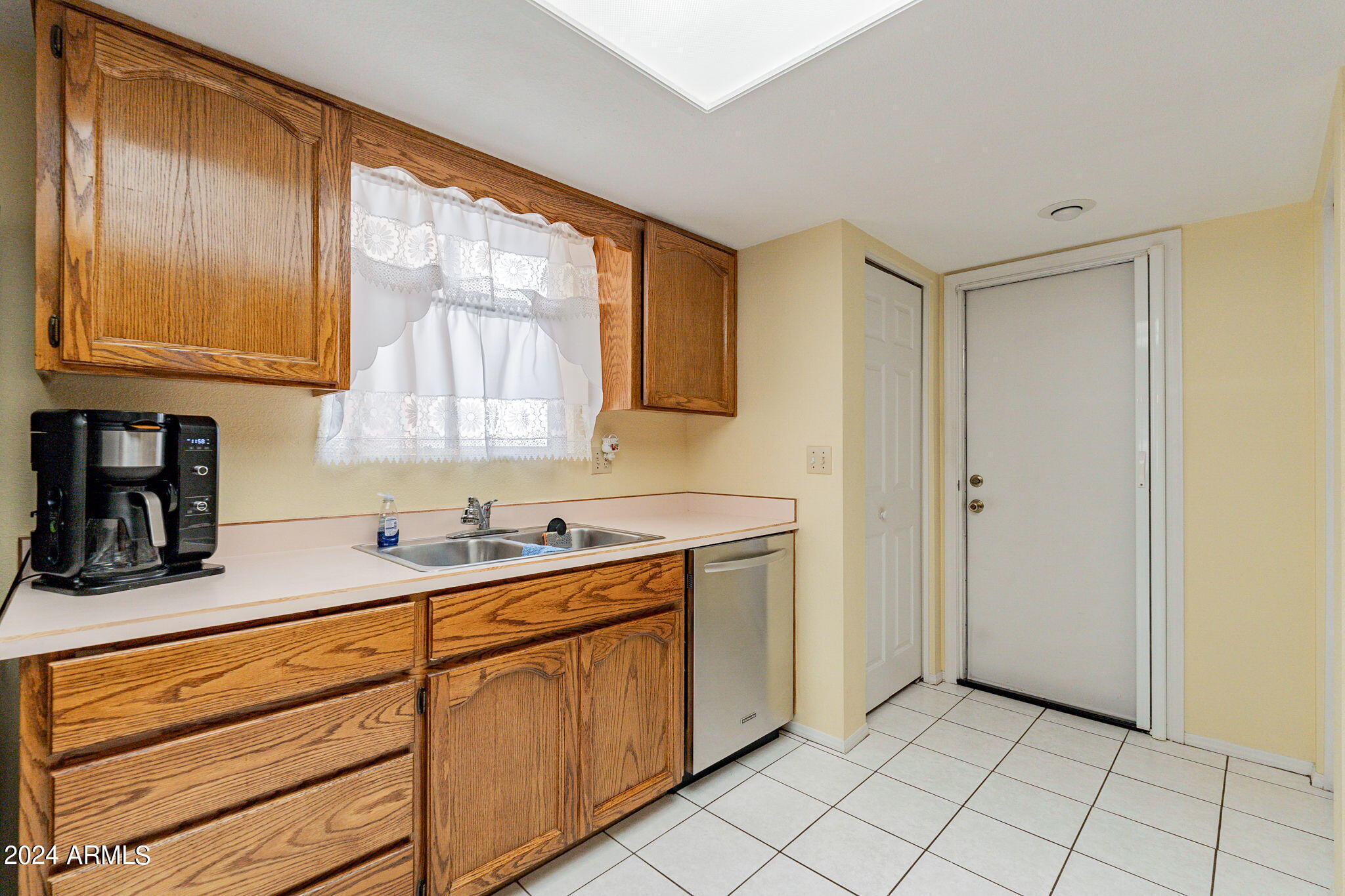 3345 E UNIVERSITY Drive, 69