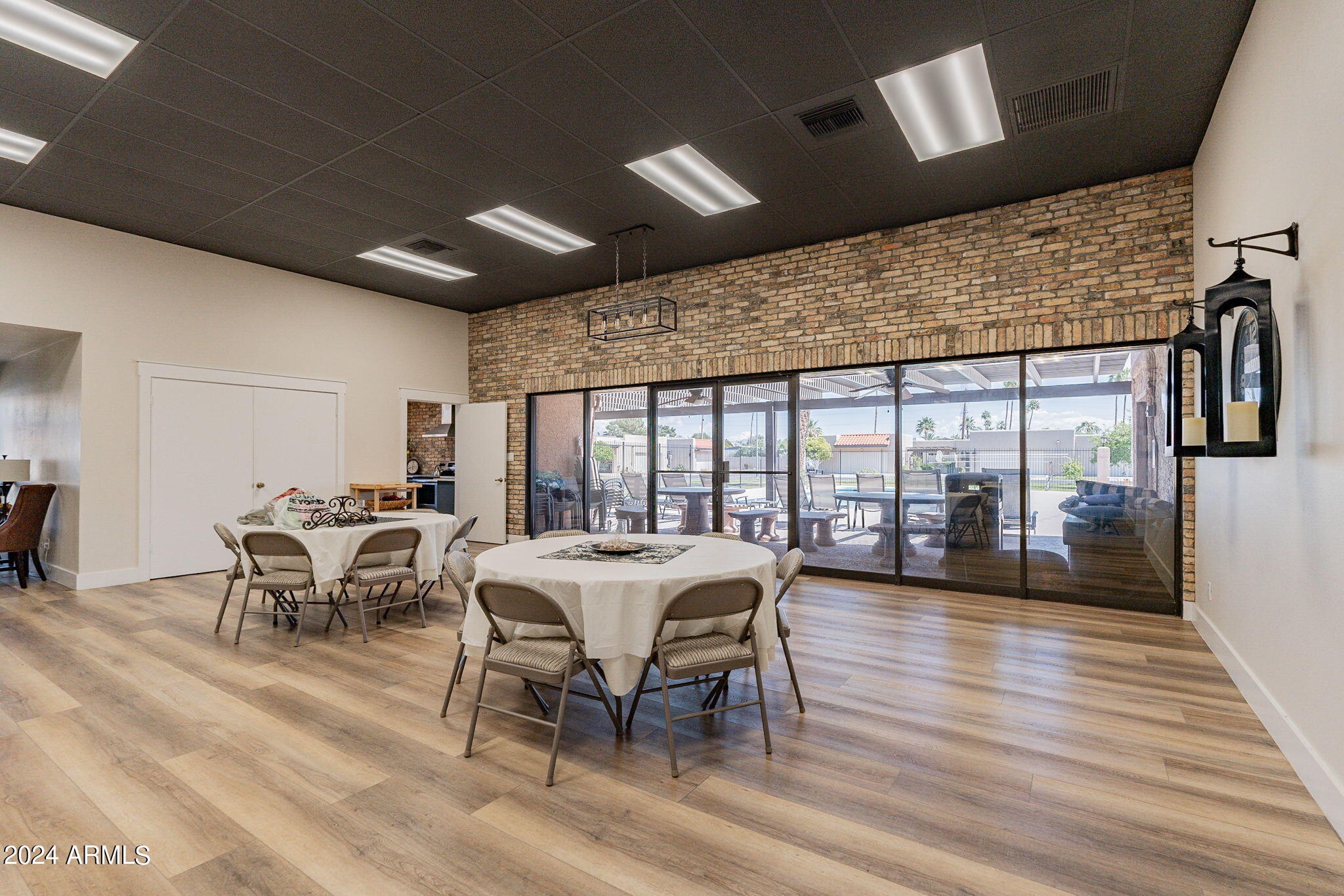 3345 E UNIVERSITY Drive, 69