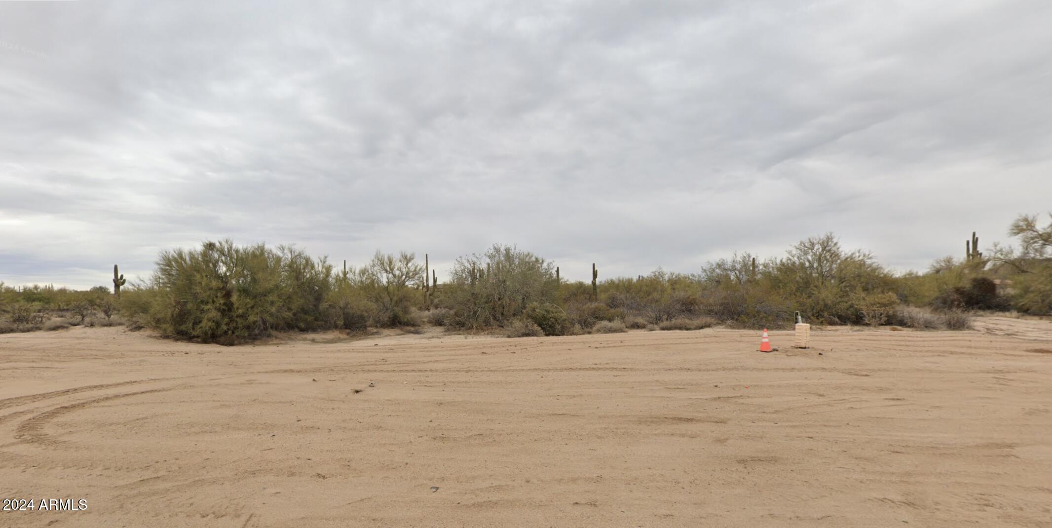 8770 E BRONCO Trail, -