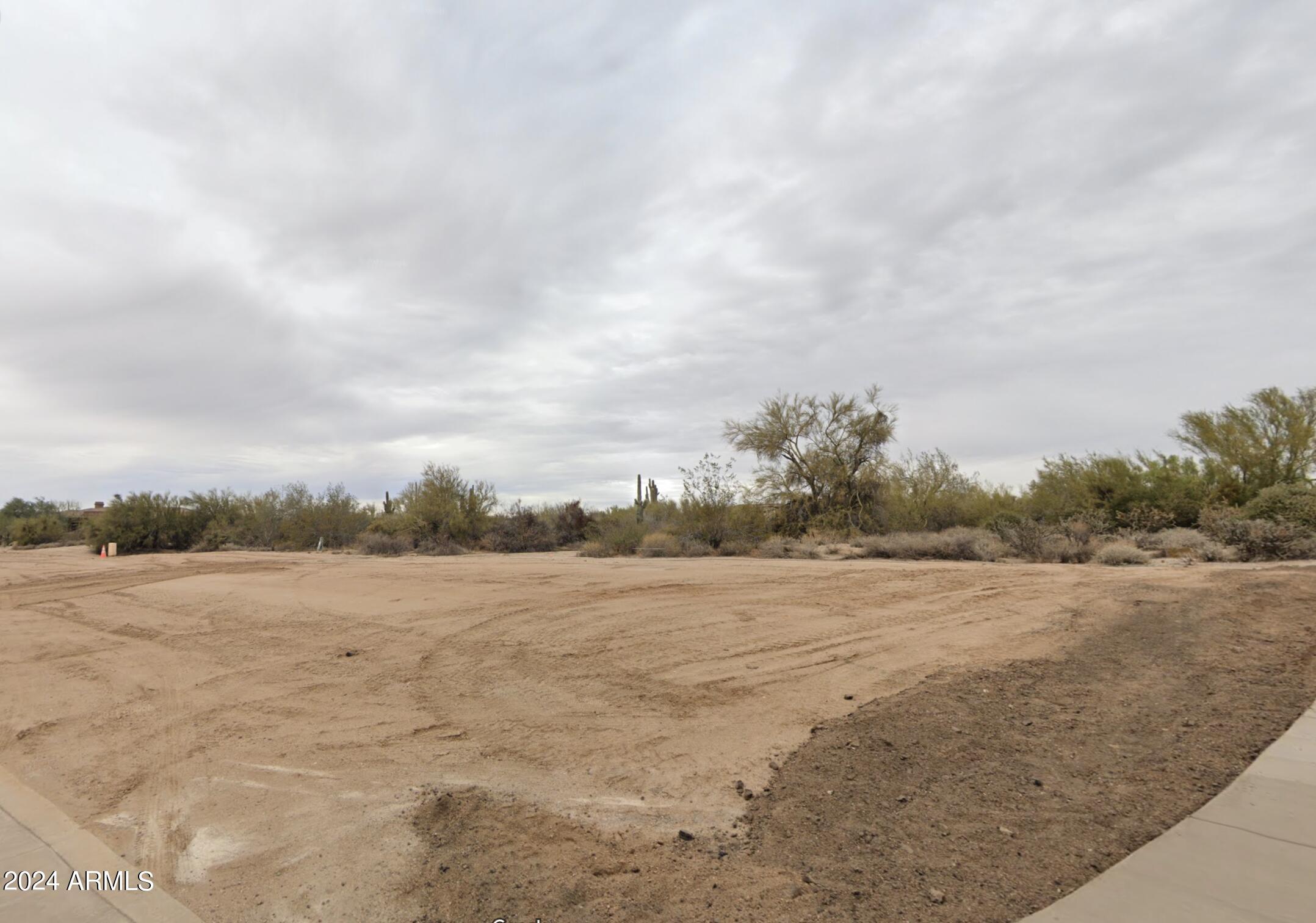 8770 E BRONCO Trail, -