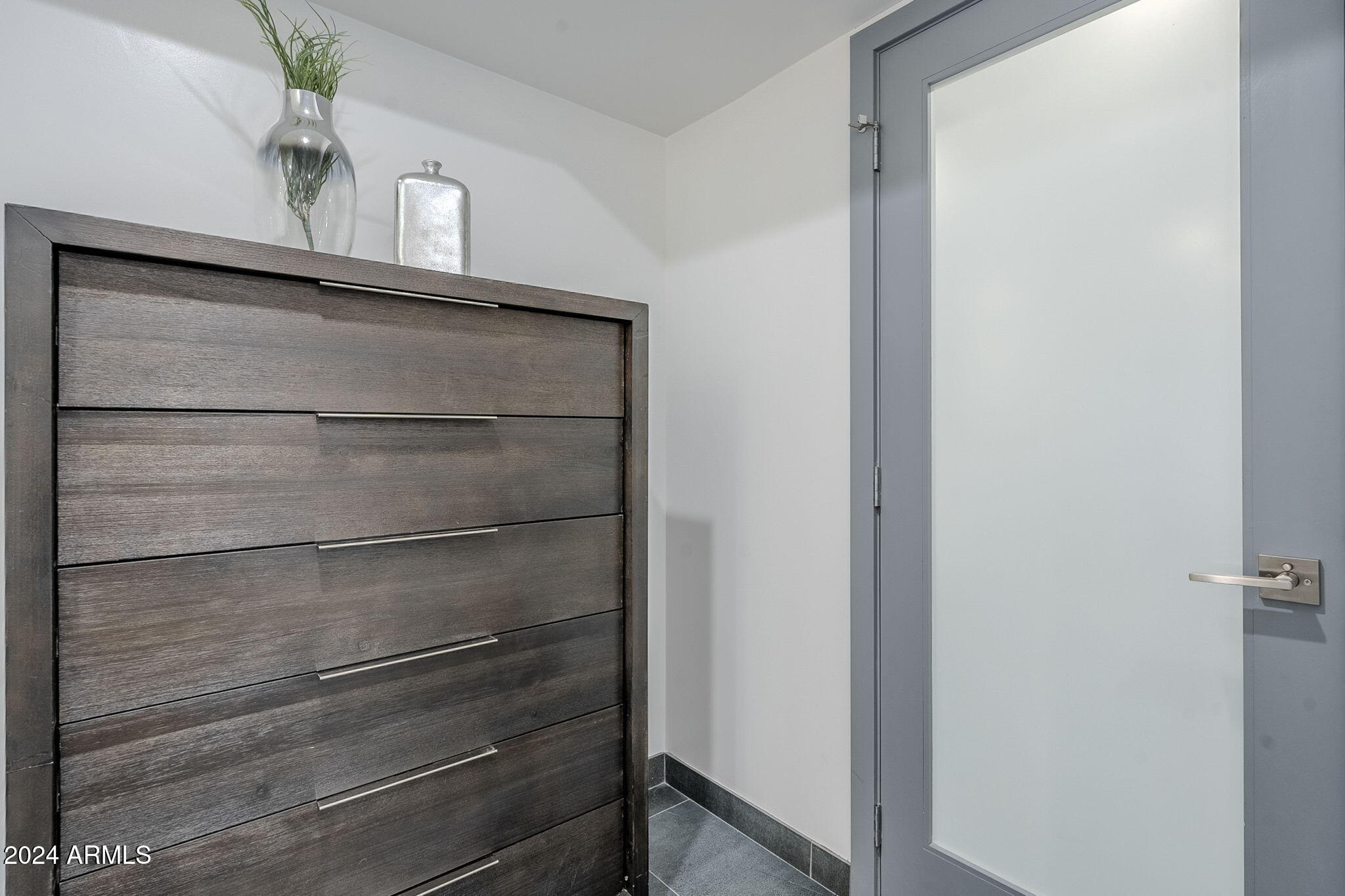 6708 E Juniper Avenue