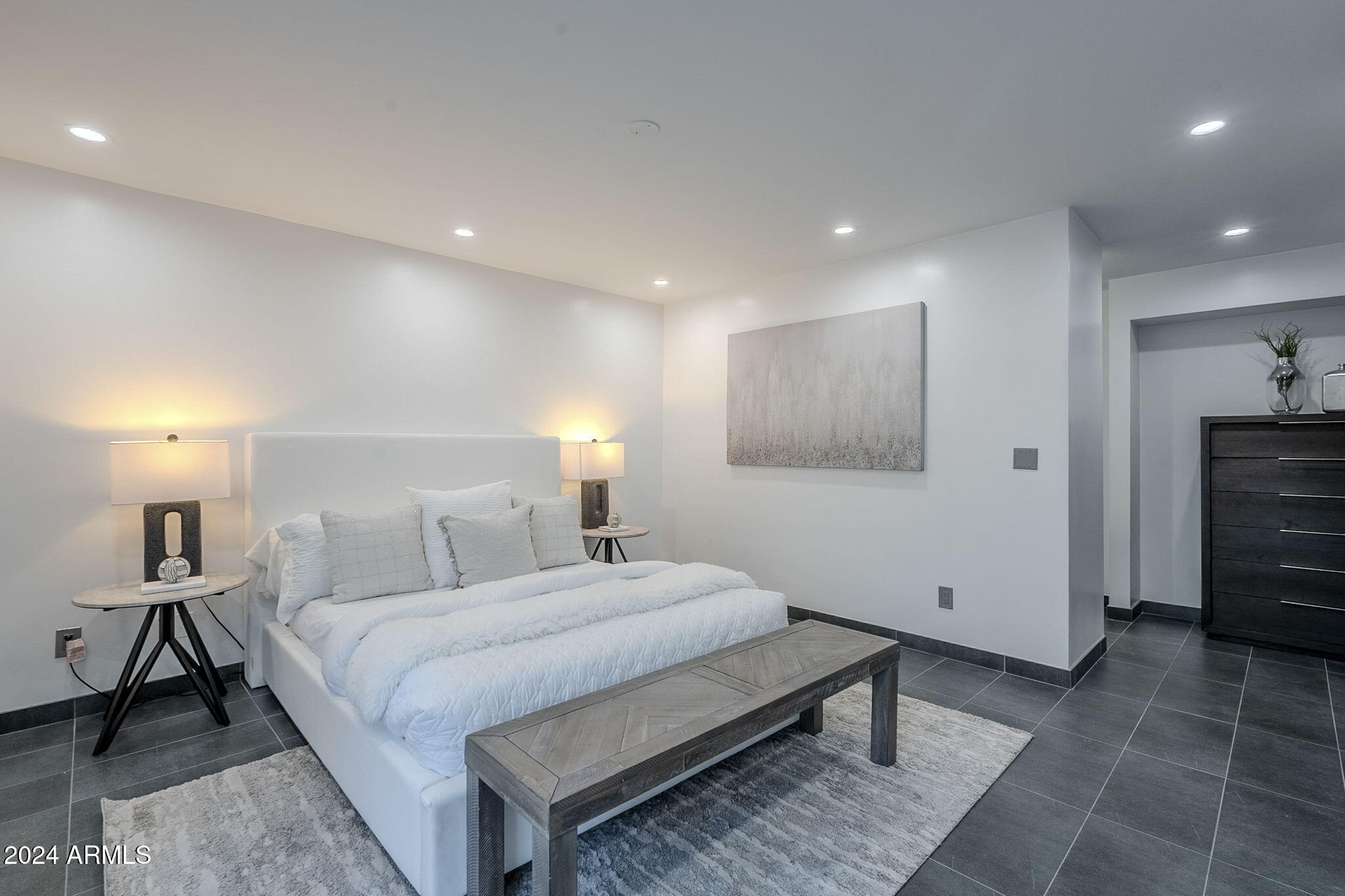 6708 E Juniper Avenue