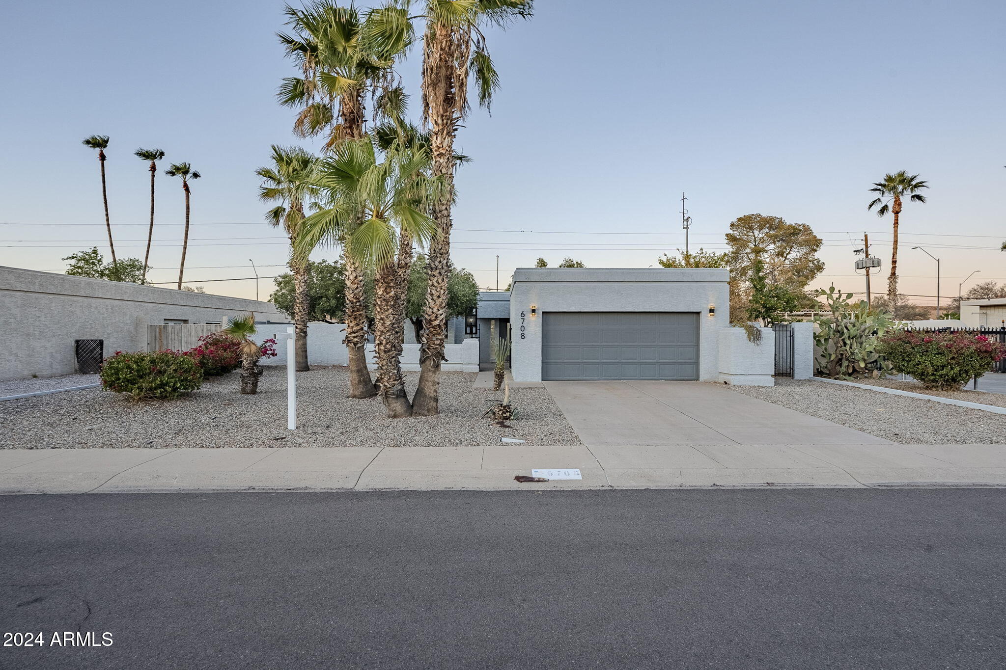 6708 E Juniper Avenue