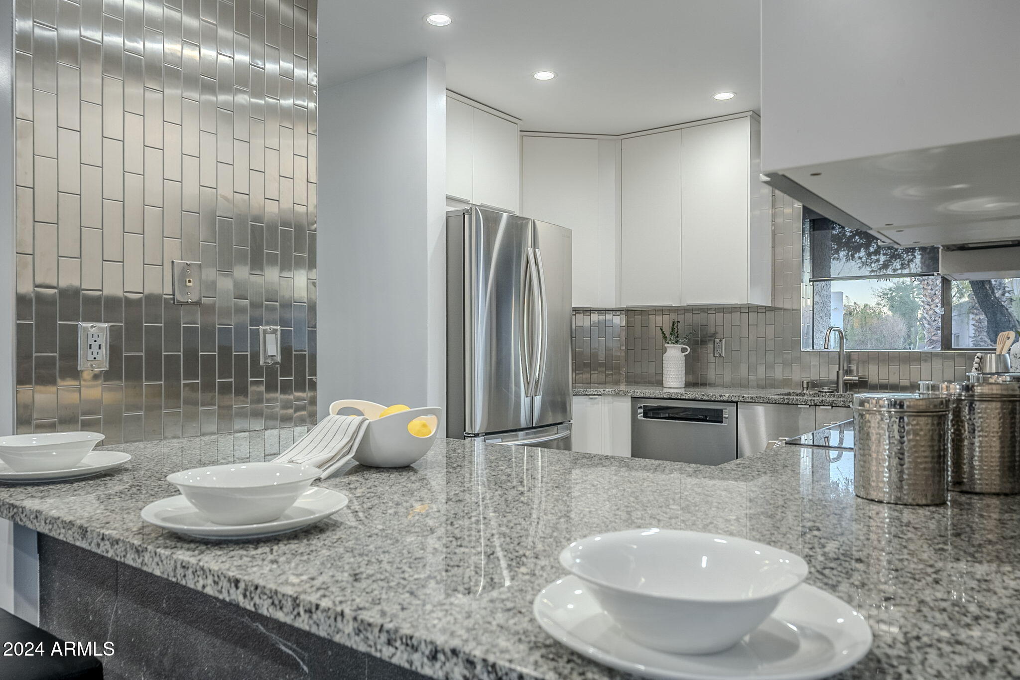 6708 E Juniper Avenue