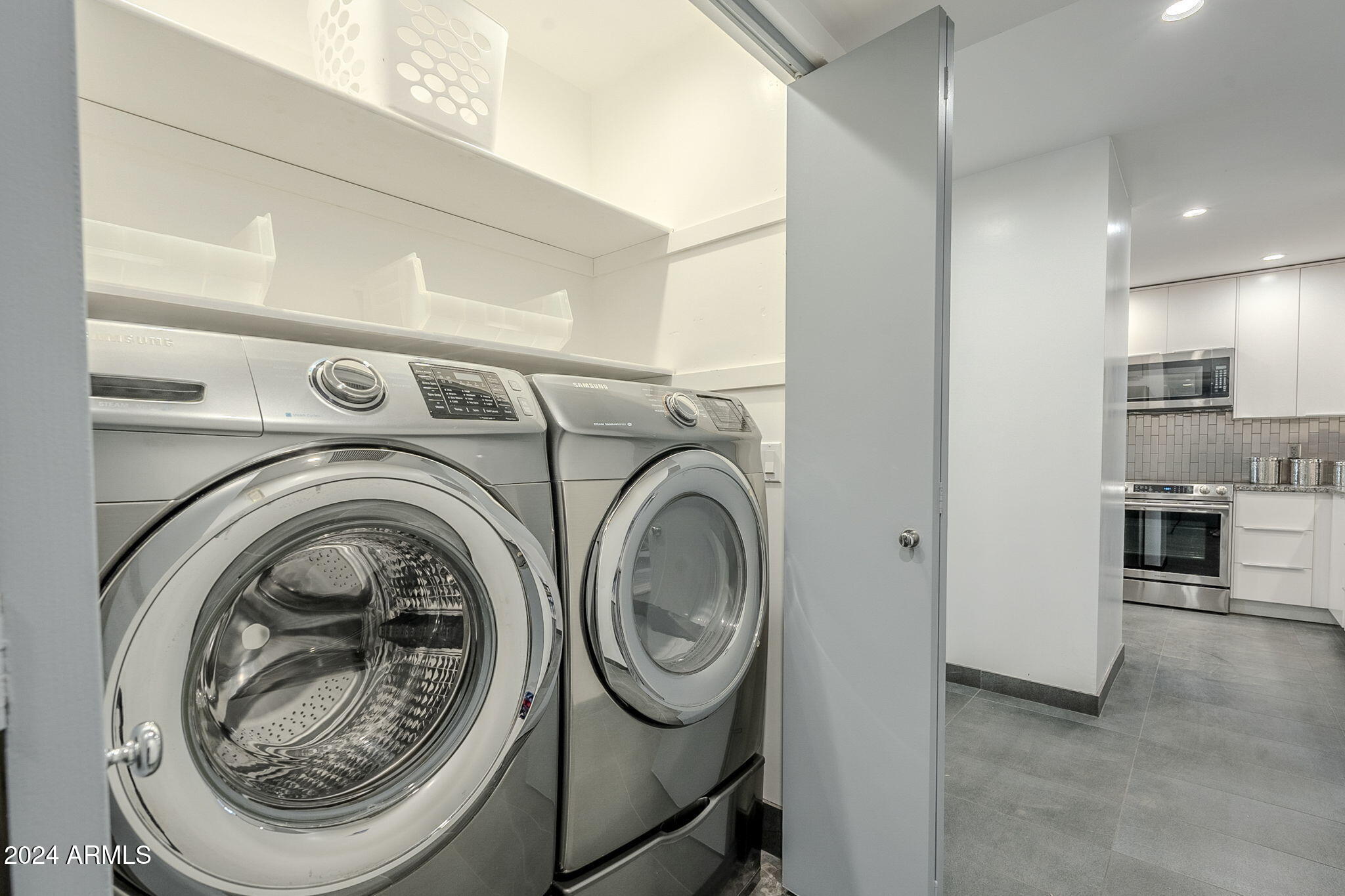 6708 E Juniper Avenue