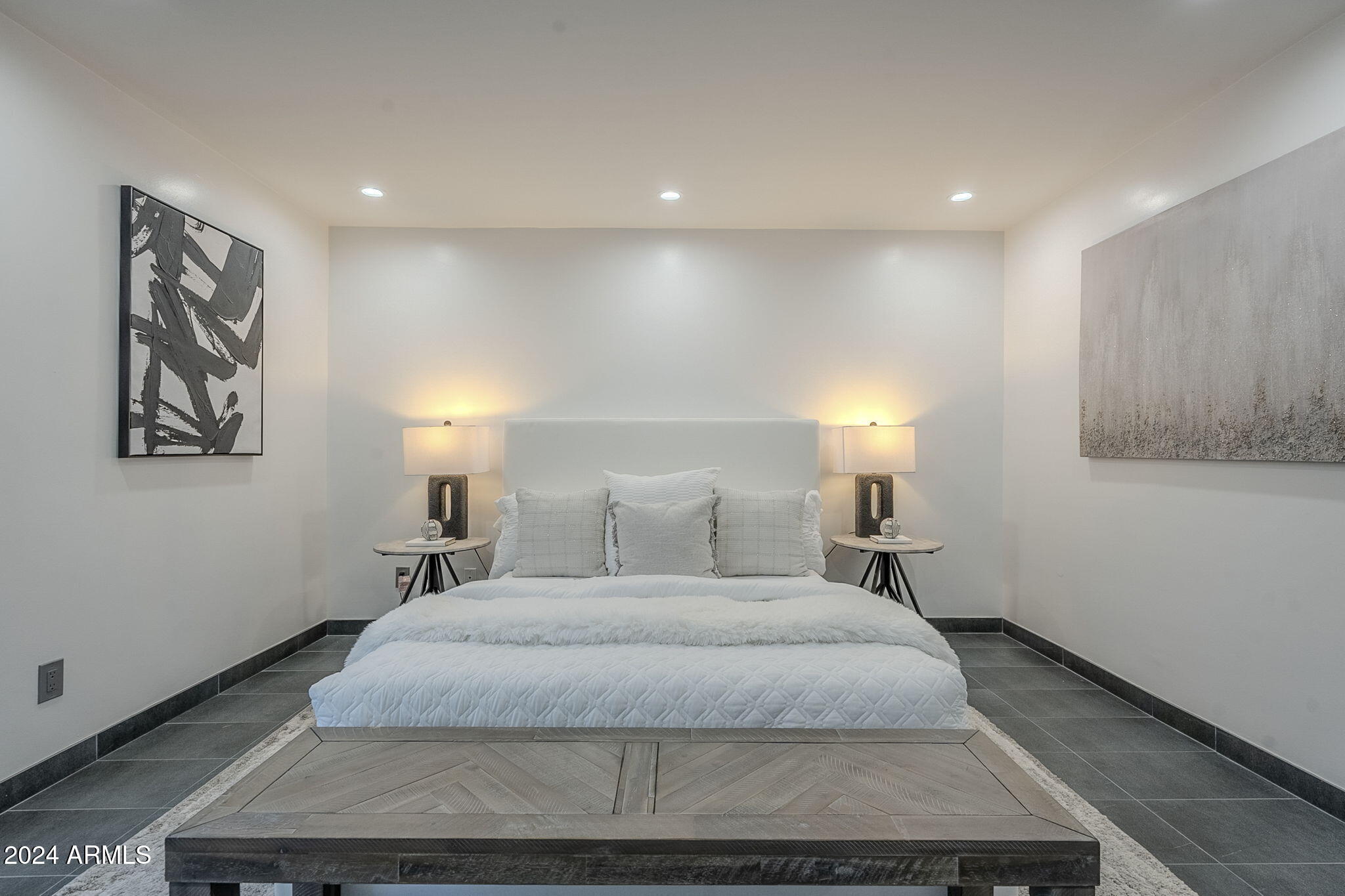 6708 E Juniper Avenue