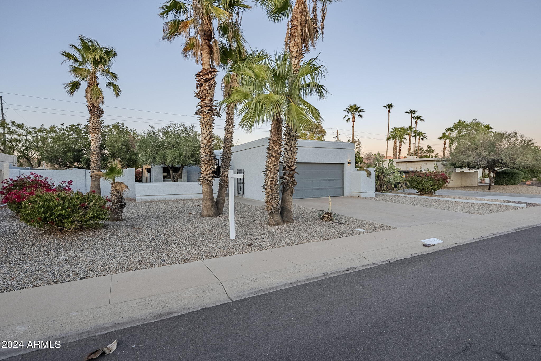 6708 E Juniper Avenue