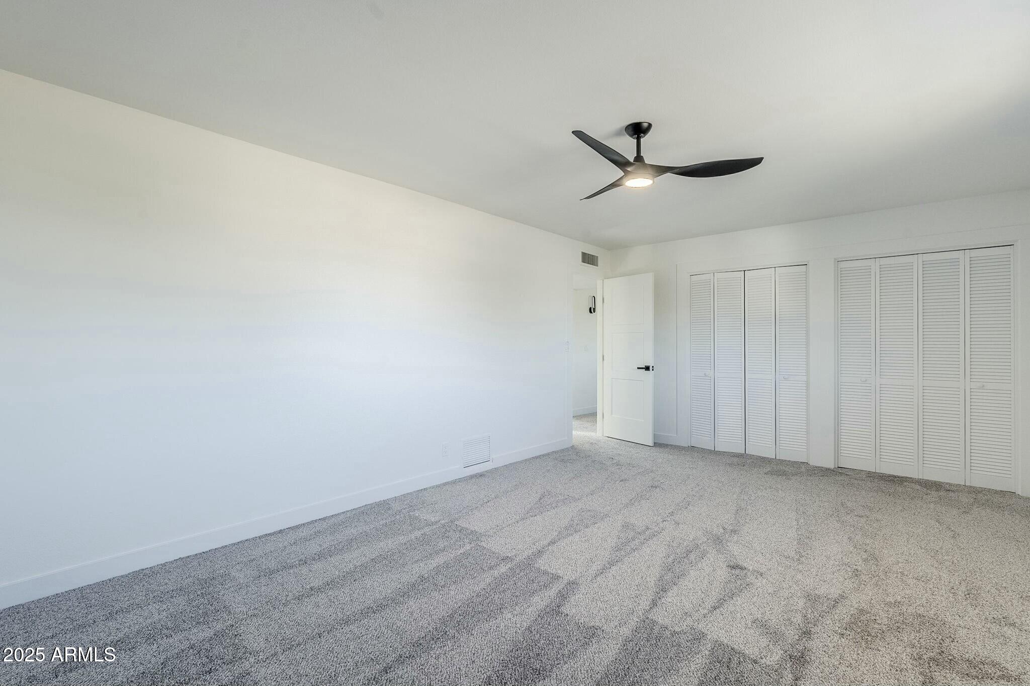 925 W FAIRWAY Drive