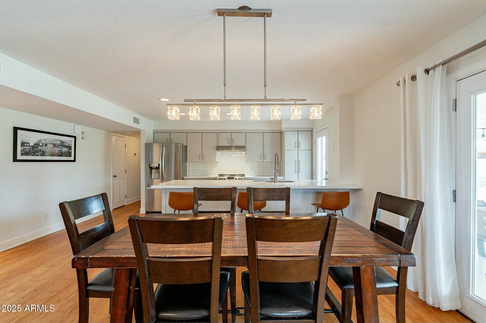 204 E Del Rio Drive